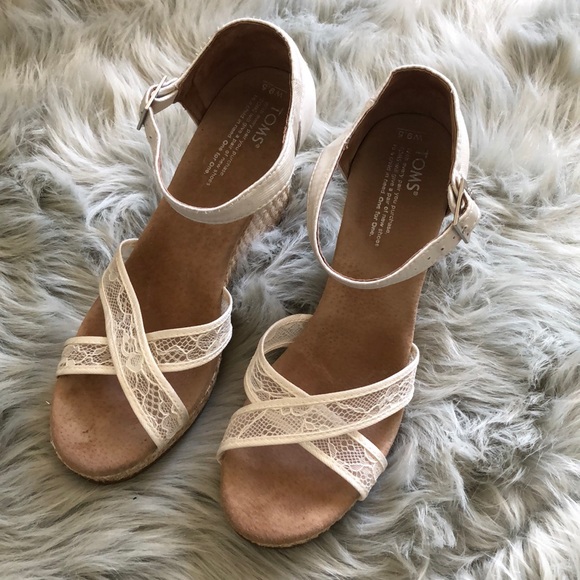 TOMS lace wedges - Picture 3 of 4